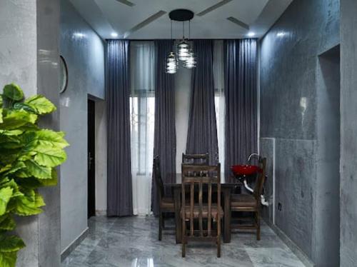 Blossom apartments in Джос