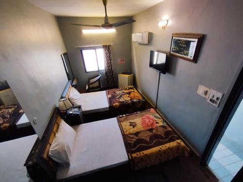 HillTop Hotel, Karachi