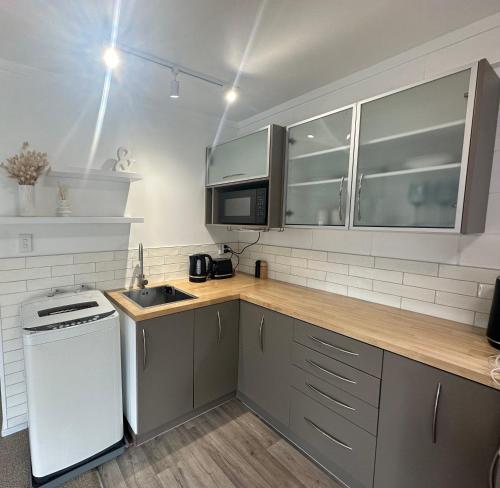 Across The Dunes, Papamoa in Papamoa Beach