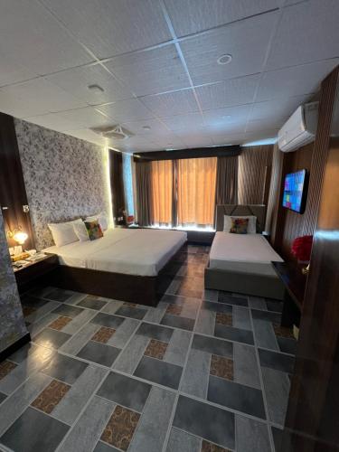 Létesítmények, The Life Style opp Canturus Mall in Iszlamabad