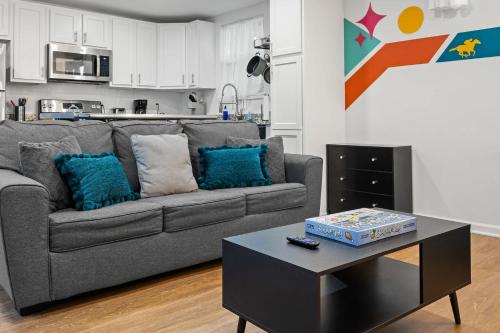 Experience the Unique Re-Nu Shipping Container #3 in Louisville, USA