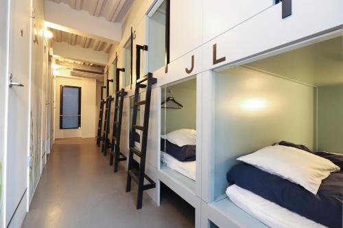 E10Hostel