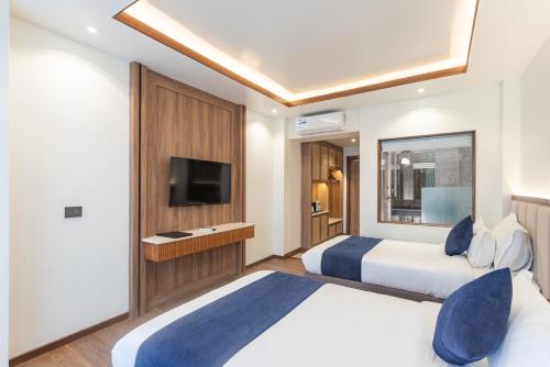 room detail thumbnail 0