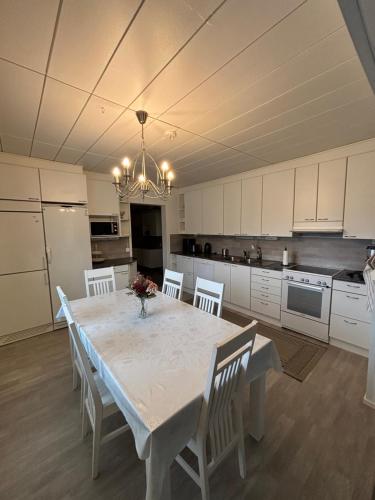 WhiteHouse, peaceful togetherness in 萊赫蒂邁基(南博滕區)