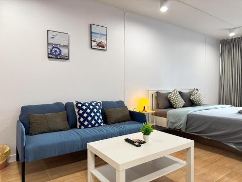 New 1BR King Bed Near BTS Nightlife Area - Bangkok