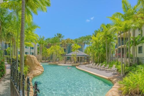 Currumbin Two Bedroom Palm Beach Retreat