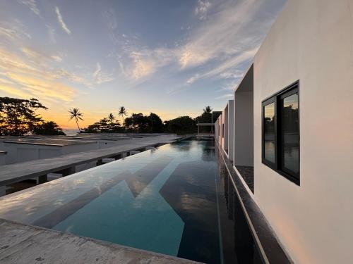 Pine Bungalow in Klong Muang