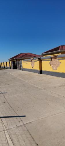 J&S Lodge in 烏姆塔塔