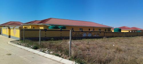 J&S Lodge in 烏姆塔塔