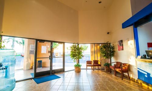 Lobby, Motel 6-Santa Nella, CA - Los Banos in Santa Nella Village (CA)