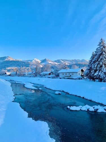 FeWo Alpenherz im Allgäu, mit Balkon und Bergblick (FeWo Alpenherz im Allgau, mit Balkon und Bergblick) in Rettenberg