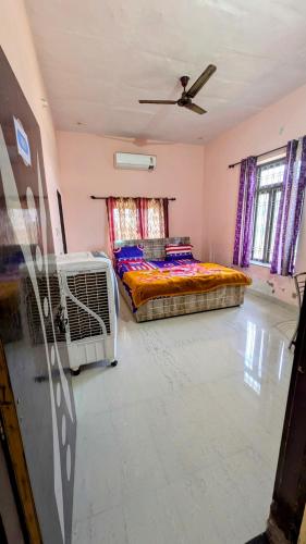 Hare Krishna Hotel & Restaurant