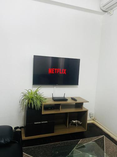 Two-bedroom apartment - Spacious, with a gym and well-equipped in Бейра