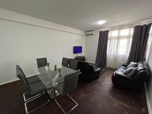 Two-bedroom apartment - Spacious, with a gym and well-equipped in Beira
