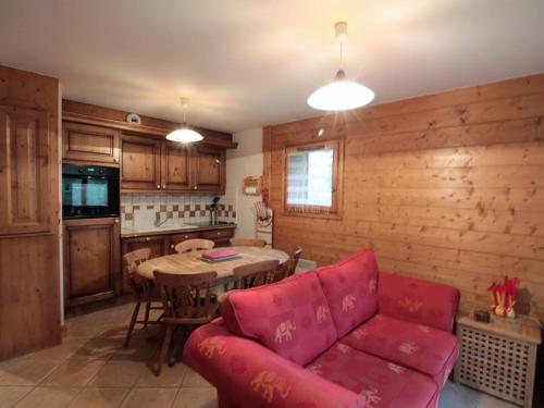 Appartement 3 pièces cabine, 6 pers, face au spa et au ski bus, proche pistes et commodités - FR-1-572-45 - Location saisonnière - Arâches-la-Frasse