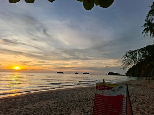 Crazy Bananas & Crazy Monkey in Koh Chang