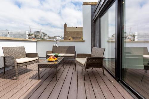 BnBNova - 2BA Penthouse with Private Terrace Soho - image 4