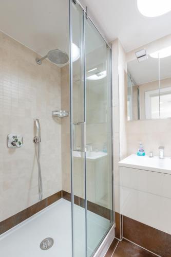 BnBNova - 2BA Penthouse with Private Terrace Soho - main image