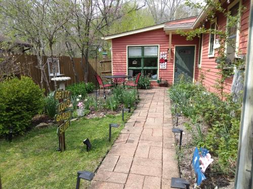 Betty Lous Garden image