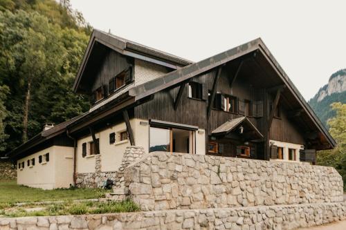 Chalet Kaz - Haute Savoie - 6 Chambres 12 couchages in Abondance