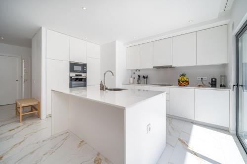 บริการและสิ่งอำนวยความสะดวก, Elegant Retreat with Pool & Terrace by HostWise in เปนินา