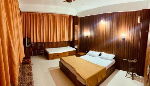 Dolphin Residency – Thekkady, NE