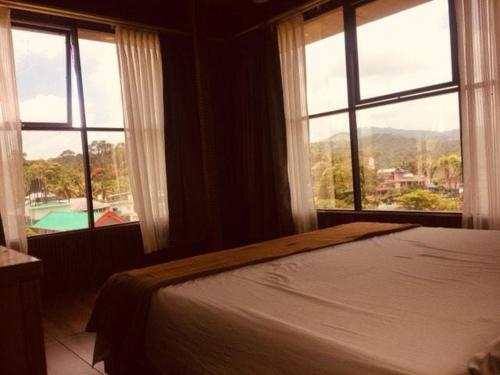 Dolphin Residency – Thekkady, NE