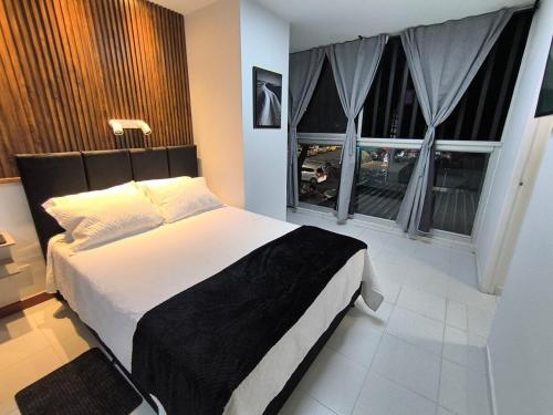 Espectacular Studio 6, Cerca de todo