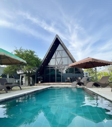 Sariaya Staycation-Pool, Jacuzzi, PS5 and WiFi