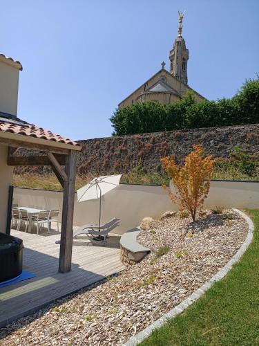 Oprema, Gîte atypique plus haut de Vendée 10mn Puy duFou (Gite atypique plus haut de Vendee 10mn Puy duFou) in Saint-Michel-Mont-Mercure