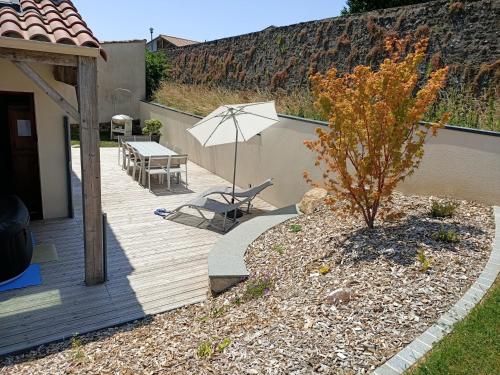 Oprema, Gîte atypique plus haut de Vendée 10mn Puy duFou (Gite atypique plus haut de Vendee 10mn Puy duFou) in Saint-Michel-Mont-Mercure