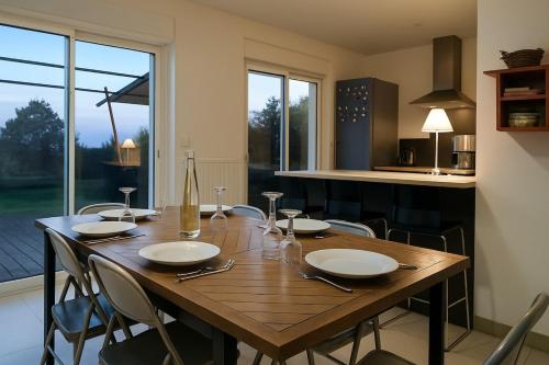 keuken, Villa Serena Piscine - 6 personnes - Parking in Lacrost