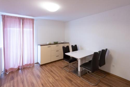 Guesthouse Fuschlsee in ฮอฟ เบย์ ซาลซ์บูร์ก