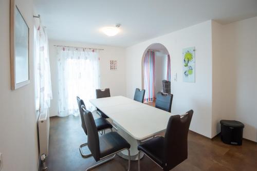 Guesthouse Fuschlsee in ฮอฟ เบย์ ซาลซ์บูร์ก