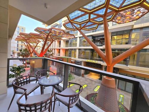 Crystal 4 Gewan Island -Airconditioned balcony with crystal view,1BR -105 – khách sạn tại The Pearl