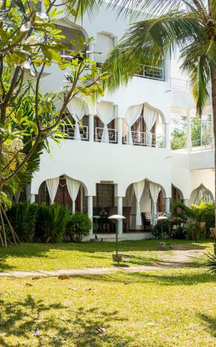 tuin, Beverly Africa Suites Malindi in Malindi