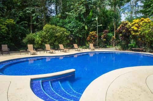 Swimming pool, Selva Verde Lodge in Puerto Viejo de Sarapiqui