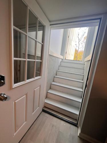 Spacious Family-friendly Apartment in East Haven