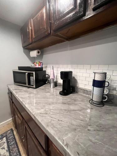 Spacious Family-friendly Apartment in East Haven