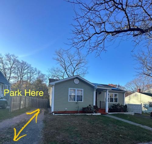 Spacious Family-friendly Apartment in East Haven