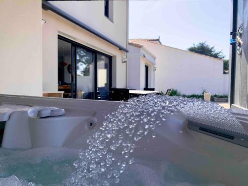 Villa avec jacuzzi proche de la plage, vélo à disposition - Location, gîte - Bretignolles-sur-Mer
