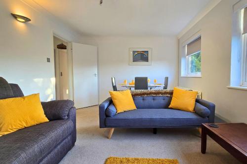 Delightful first floor two bed apartment five minutes walk from Dorking town centre in Dorking
