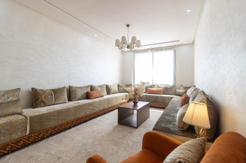 Fun and Sun - Appartement de luxe - Dahomey Beach - Bouznika in 布斯尼卡