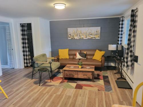 Cottage Place on Squam Lake - image 4