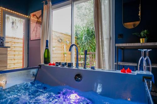 L'instant Suspendu-Studio Jacuzzi Terrasse Plages - Location saisonnière - Saint-Aunès