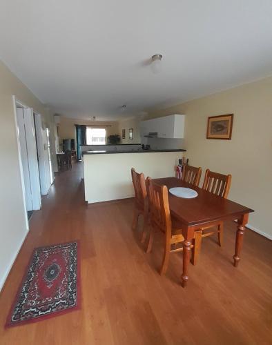 16 on Eden. CBD location. Long stays welcome, Adelaide (foto 7)