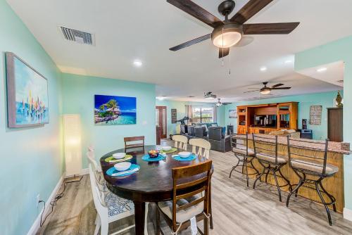 Létesítmények, Sunset Cove Apollo Beach in Apollo Beach