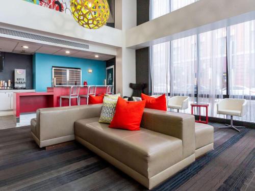 Comfort Inn & Suites Baltimore Inner Harbor in Baltimore, USA