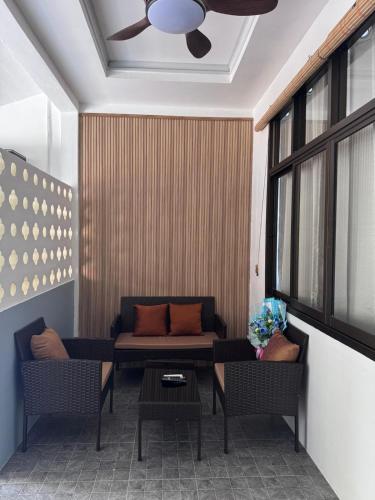 Chanthonghomestay in 龍仔厝府