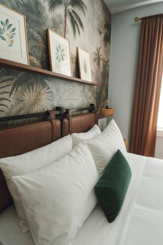 Desert Mirage 2br, Patio, & Free Parking